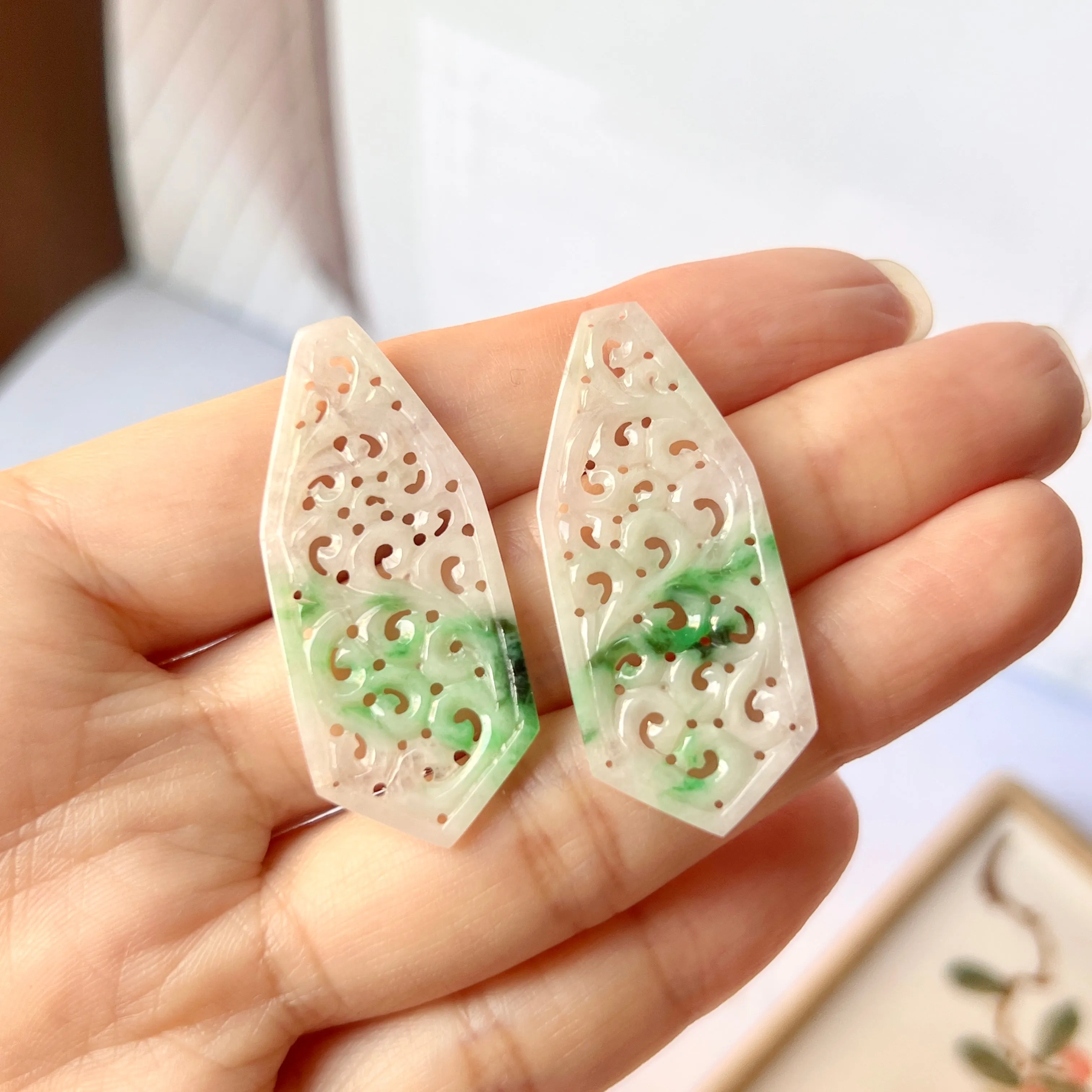 23.7cts A-Grade Natural Lavender and Floral Green Jadeite Fancy Shape Pair with Vine Carvings No.180722