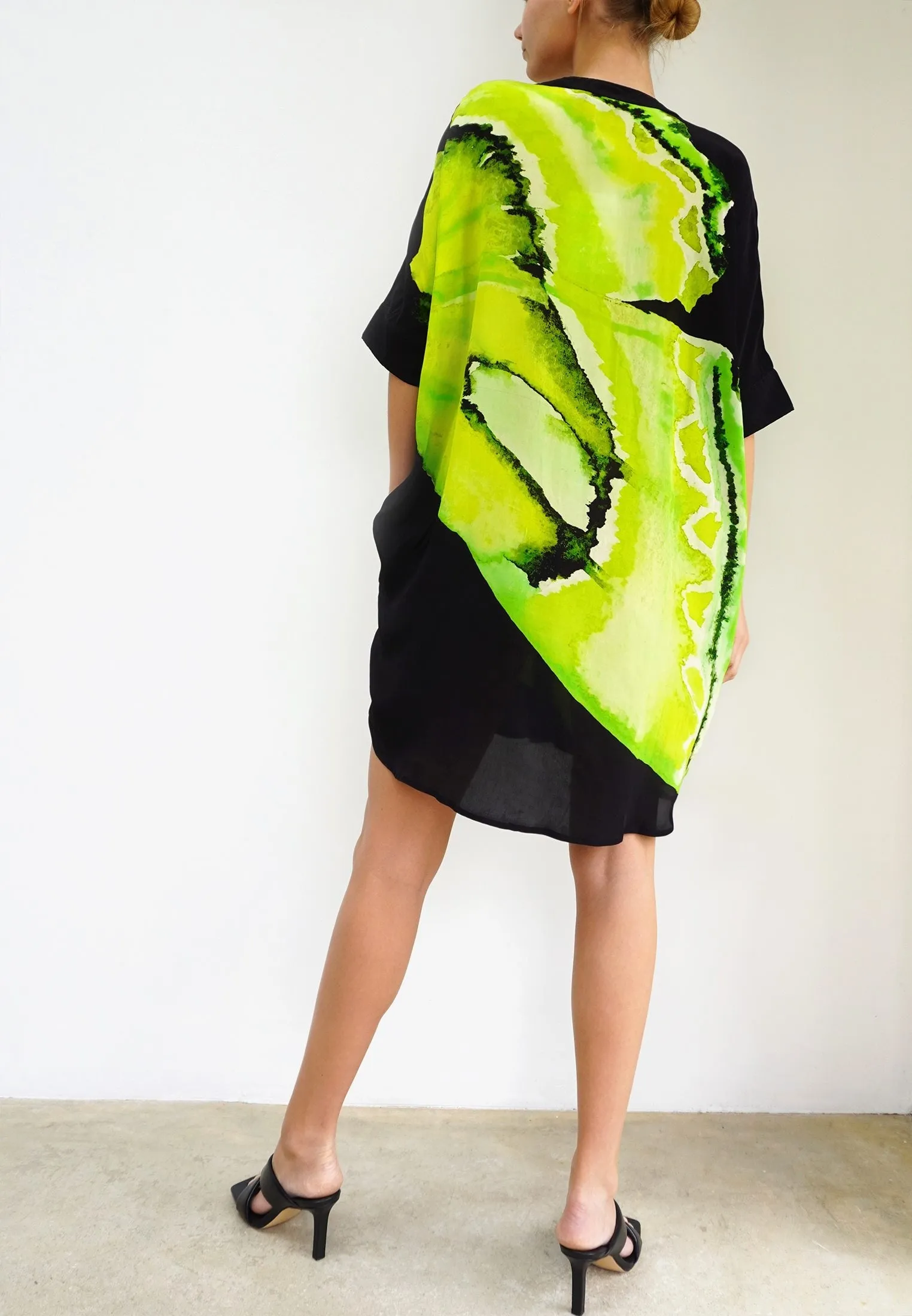 ASCENT TUNIC BLACK & LIME