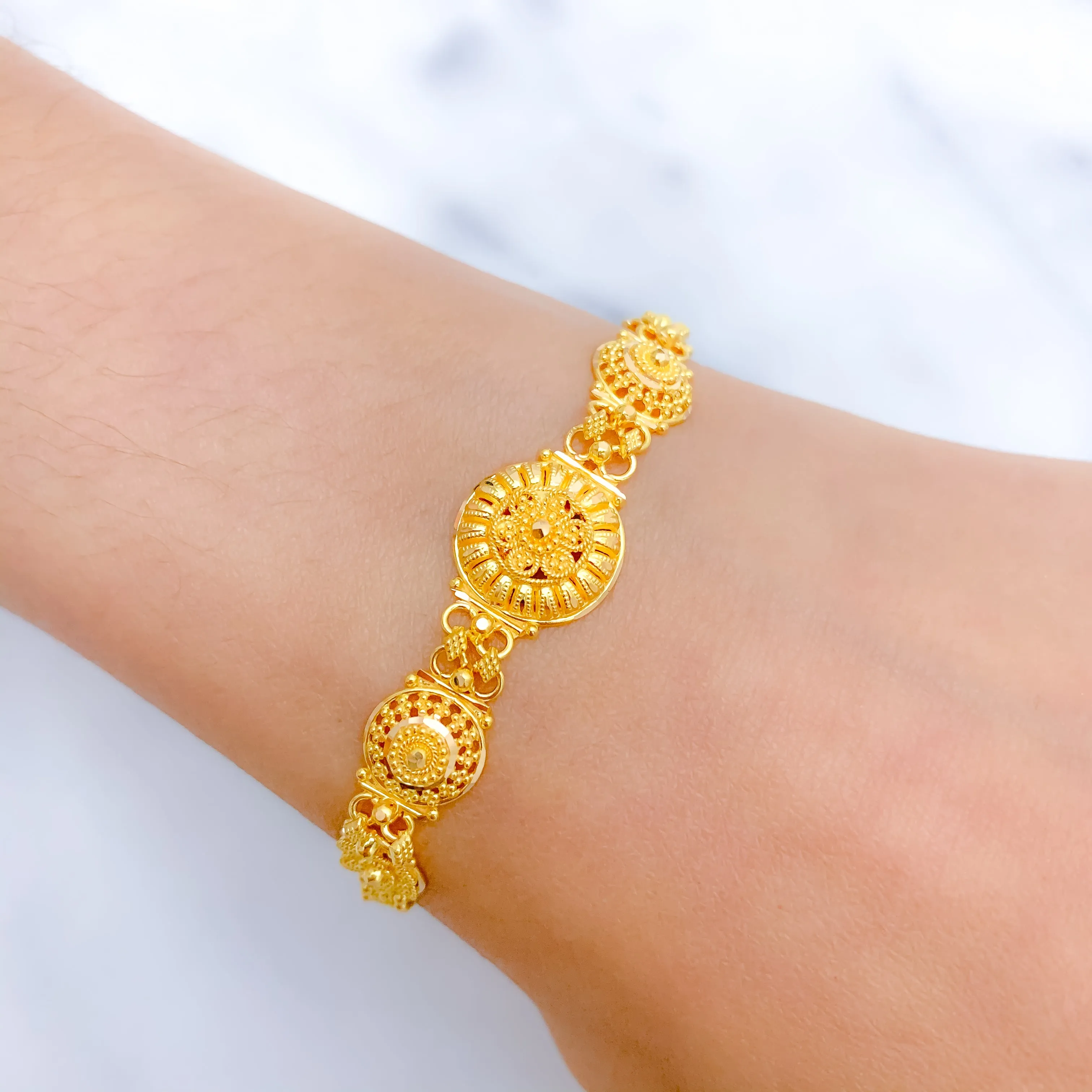 Beautiful Circular Floral Bracelet