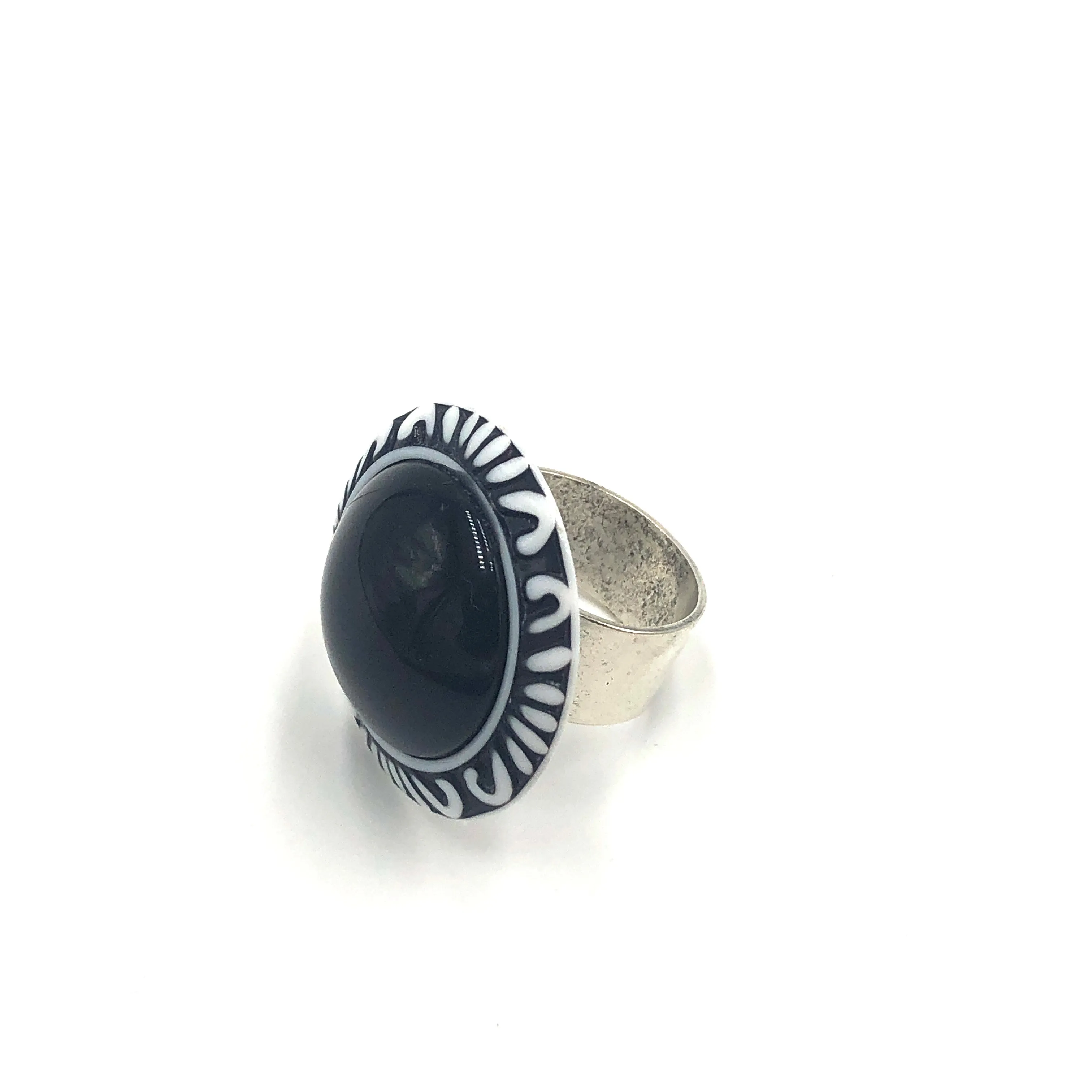 Black Leaf Cocktail Ring