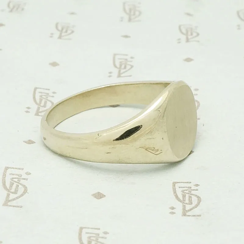 Elegant Recycled White Gold Signet Ring