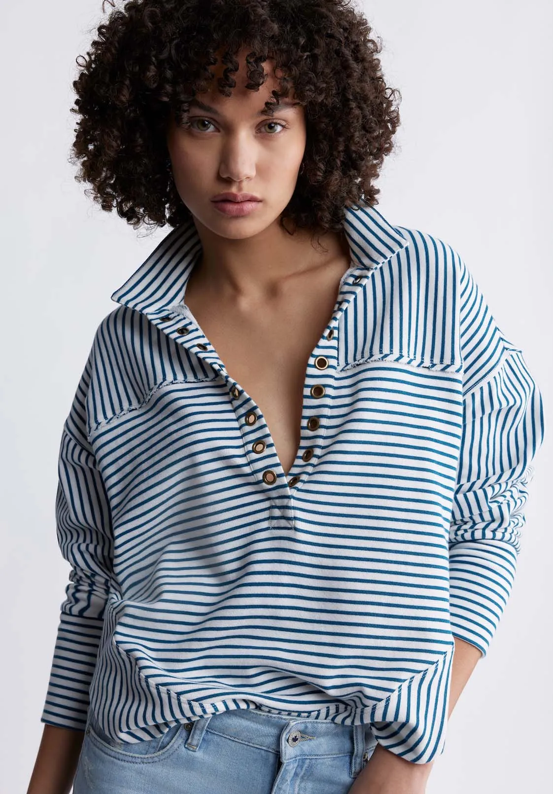 Ellowynne Women’s Striped Pullover in White & Blue - KT0099P