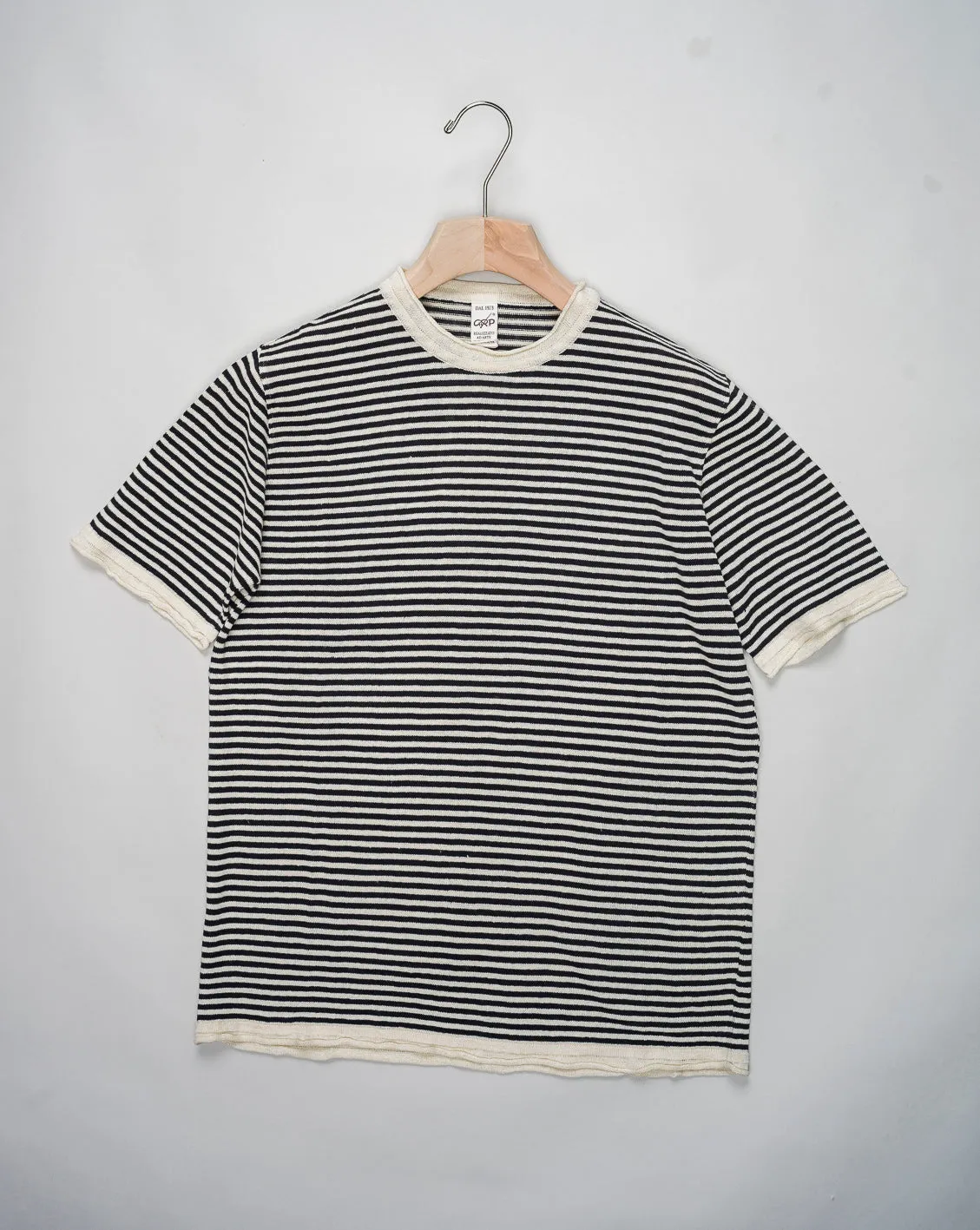 G.R.P. Firenze Striped Linen T-Shirt / Ecru & Navy