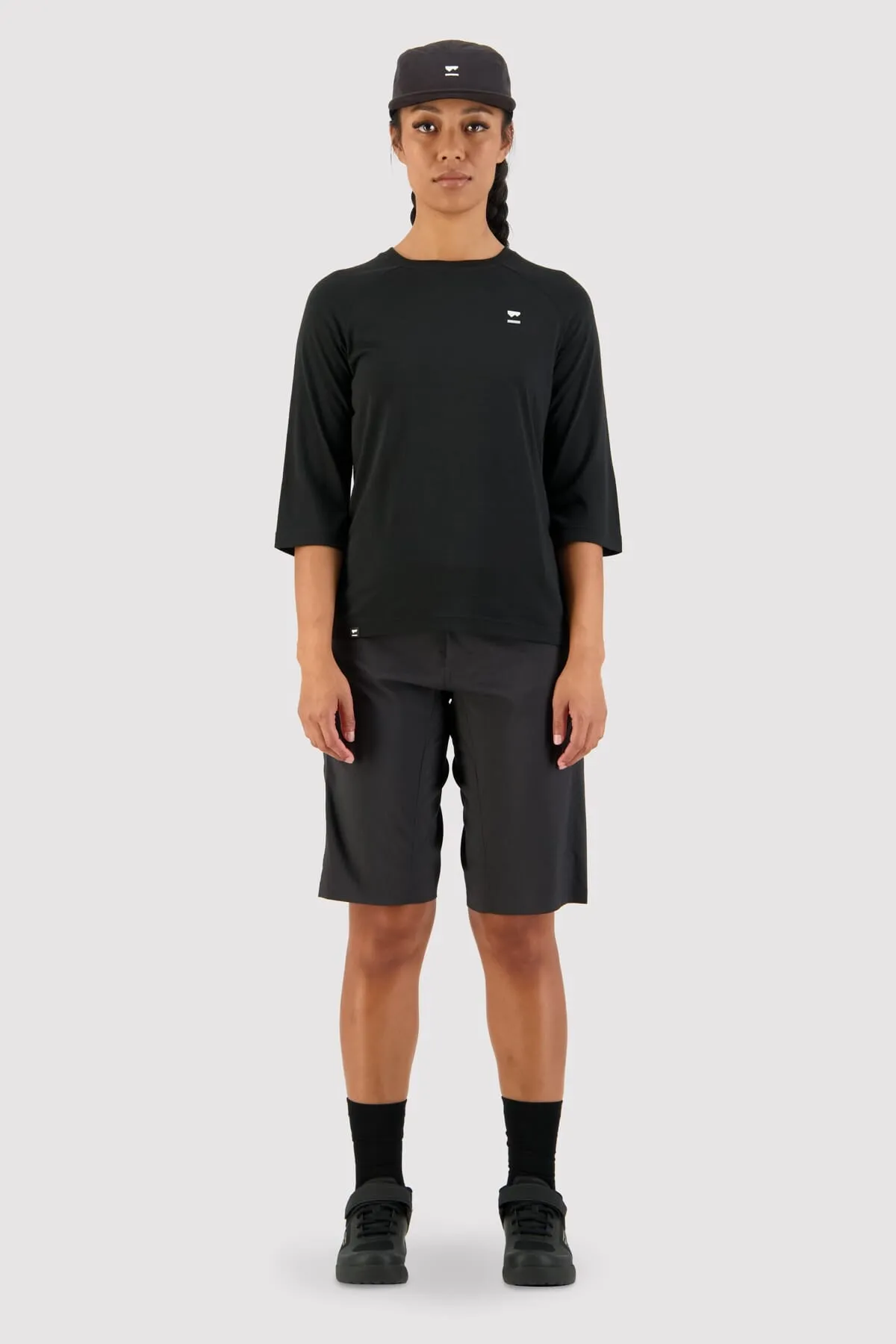 Tarn Merino Shift Raglan 3/4 - Black